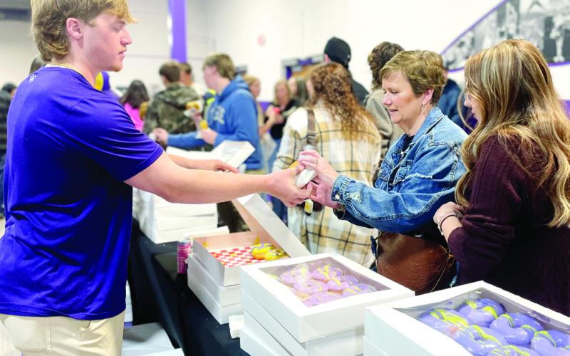 JCHS hosts annual senior-parent breakfast