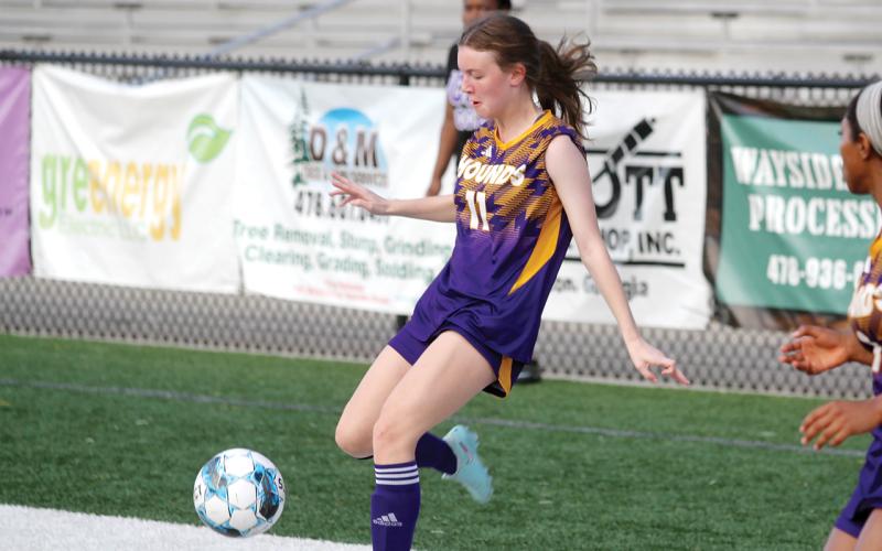 Ava Gross and the Lady Hounds are in position to claim a share of the region title after last week’s win against Union Grove. BRAD HARRISON/Staff