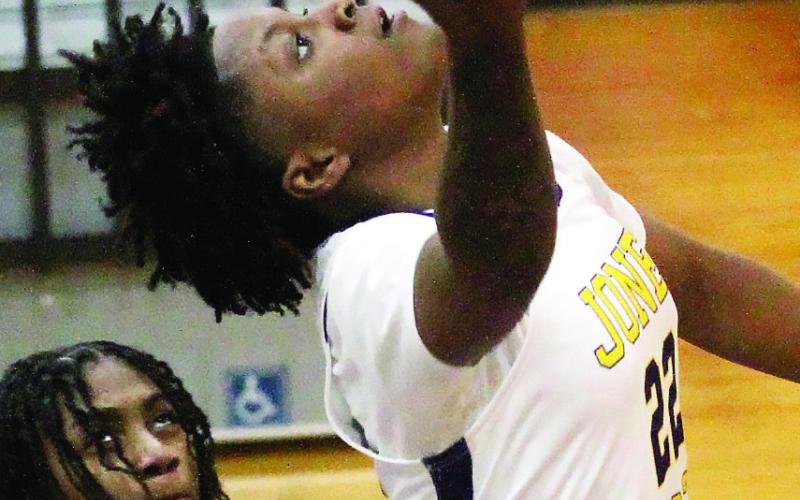Kamiyah Adams led the Lady Hounds in scoring with 19 points per game. FILE PHOTO