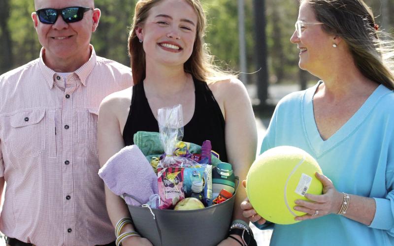 Senior ‘night’ for Tennis