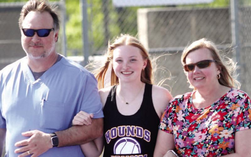 Senior ‘night’ for Tennis