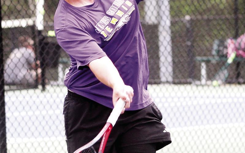 Tennis teams wrap up regular season, prepping for region tourney