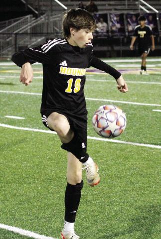 Hounds show tenacity all the way to season’s final seconds