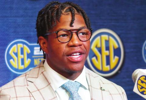 Georgia outside linebacker Nolan Smith, a Savannah native, talks to the media about the Bulldogs not getting complacent. BRENDAN KOERNER/Staff