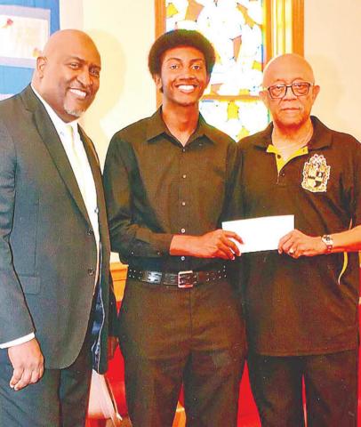 Kitchens receives Alpha scholarship