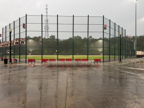 Hounds rained out; to play Thursday