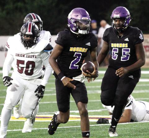 Hounds fend off Union Grove, improve to 4-1