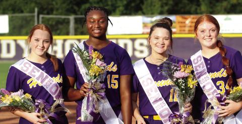 Lady Hounds honor seniors