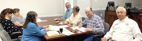 Incumbents Chris Weidner (center, then right), Wendy Vaughn, John Wood and Butch Reece were the first qualifiers for Jones County’s 2024 election. PHOTOS BY DEBBIE-LURIE-SMITH/Staff