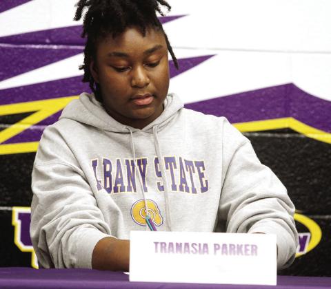 Tranasia Parker, the softball program’s all-time home runs leader, signs with Albany State. BRAD HARRISON/Staff