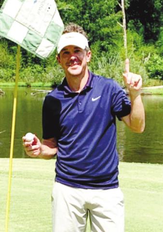 Hole-in-one at Lake Jonesco