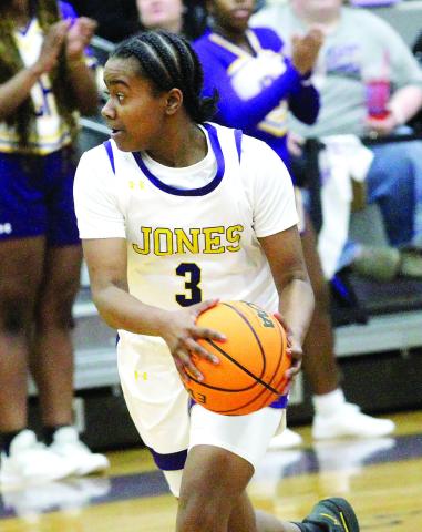 Aubrey Norris scored 15 points during Friday’s win against ELCA. BRAD HARRISON/Staff