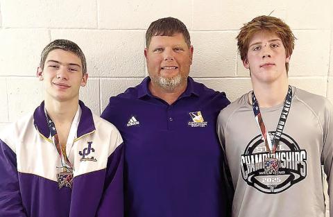 Thompson, Gillhouse lead local showing in club tournaments
