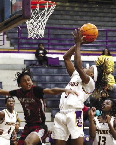Jaylen Sanford scored 27 and 24 points in last Tuesday and Wednesday’s victories as JCHS won the Morris Bank Holiday Tournament. BRAD HARRISON/Staff