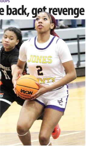 Desirae Dumas gets set to convert a jump shot against Stockbridge. BRAD HARRISON/Staff