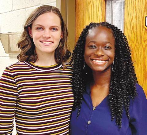 Reagan Hicks (left), salutatorian for the graduating class of 2022, and Jalisa Williams, valedictorian for the graduating class of 2022, at Jones County High School. ALAINA CLARKE/Contributed