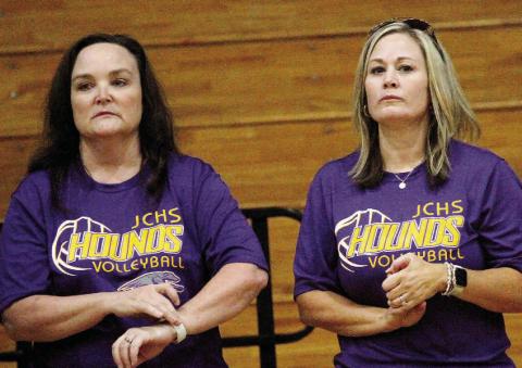 Lady Greyhounds assistant coach Amanda Mercer, left, and head coach Leah Bodnarchuk look on during last week’s scrimmage. BRAD HARRISON/Staff