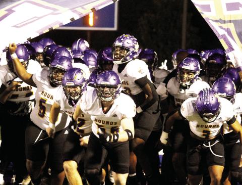 The Greyhounds charge into Friday’s playoff opener with a record of 9-1. BRAD HARRISON/Staff
