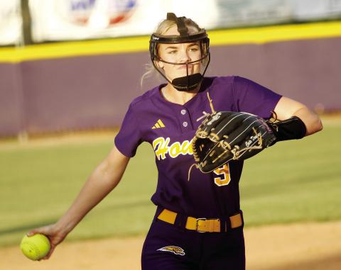Lady Hounds eager for non-region challenges