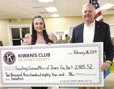 Kiwanis donates to Scouting Committee of Jones County