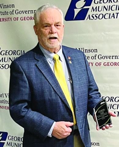 Gray Mayor Ed Barbee