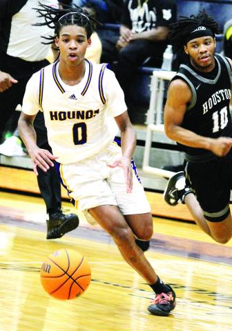 Jaleel Jordan’s 20 points led the Greyhounds against Houston County. BRAD HARRISON/Staff