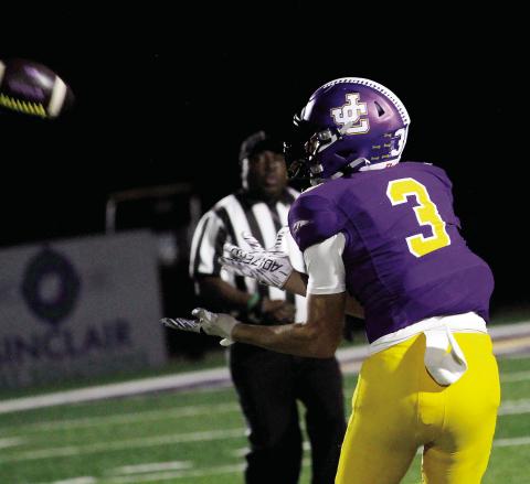 Greyhounds take control in second half to power down Chargers
