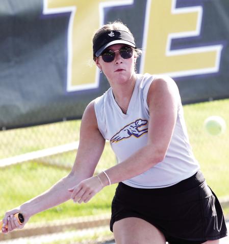 Lyndsie Hanner won last week’s No. 1 singles match to clinch the Lady Greyhounds’ first-round match against Flowery Branch. BRAD HARRISON/Staff
