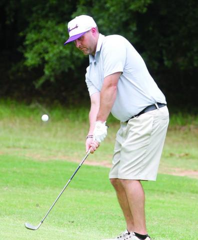 Teeing it up for the Hounds