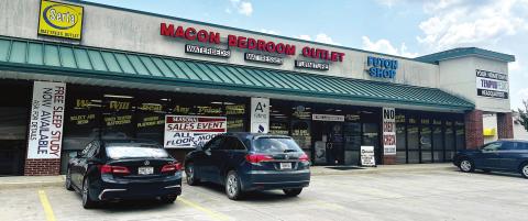 Macon &amp; Robins Bed &amp; Mattress has major brands of mattresses for customers to choose from.
