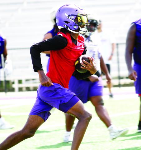 Greyhounds wrap up preseason Friday with scrimmage against familiar foe
